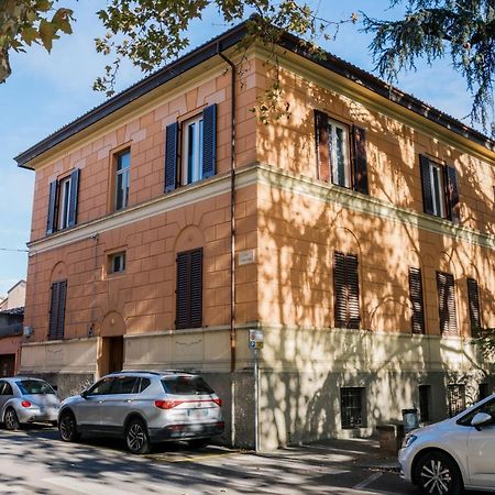 Lami Room & Apartment Кастел Сан Пиетро Терме Екстериор снимка