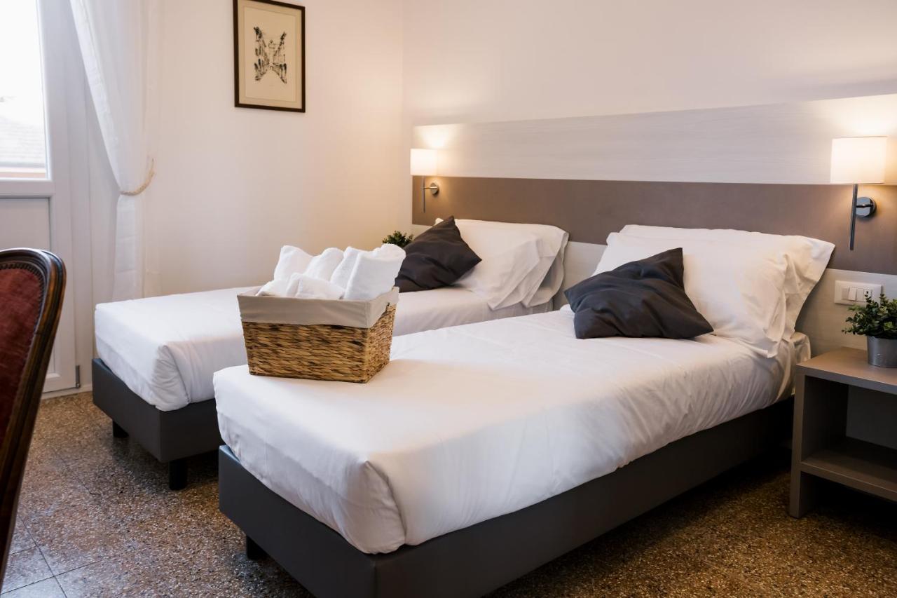 Lami Room & Apartment Кастел Сан Пиетро Терме Екстериор снимка